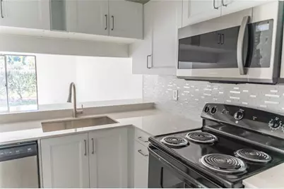 11680 NW 39th St, Coral Springs, FL 33065 - Photo 4