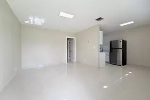 53 NE 16th Pl, Fort Lauderdale, FL 33305 - Photo 10