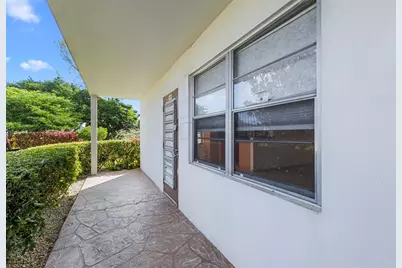 1081  Westbury H, Unit #1081, Deerfield Beach, FL 33442 - Photo 2