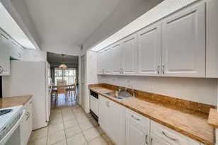 13105 SW 16th Ct, Pembroke Pines, FL 33027 - Photo 24