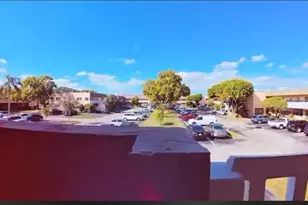 9101 Sunrise Lakes Blvd, Sunrise, FL 33322 - Photo 10