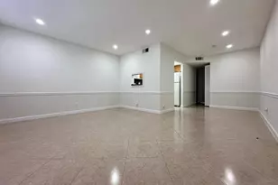 9101 Sunrise Lakes Blvd, Sunrise, FL 33322 - Photo 12