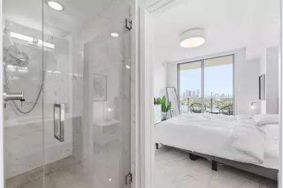 16385  Biscayne Blvd, Unit #2516, North Miami Beach, FL 33160 - Photo 24