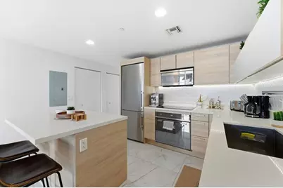 16385  Biscayne Blvd, Unit #2516, North Miami Beach, FL 33160 - Photo 8