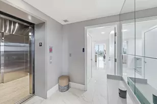 16385 Biscayne Blvd, North Miami Beach, FL 33160 - Photo 4