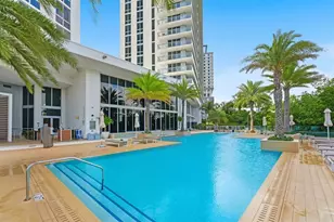 16385 Biscayne Blvd, North Miami Beach, FL 33160 - Photo 2