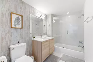 16385 Biscayne Blvd, North Miami Beach, FL 33160 - Photo 30