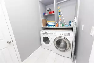 475 NE 142nd St, North Miami, FL 33161 - Photo 18