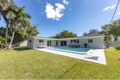 475 NE 142nd St, North Miami, FL 33161 - Photo 20