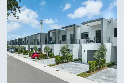 6864 SW 80th St, Miami, FL 33143 - Photo 1