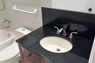 1821 NE 62nd St, Fort Lauderdale, FL 33308 - Photo 16