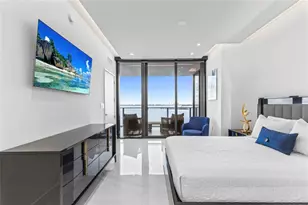 700 NE 24th St, Miami, FL 33137 - Photo 8