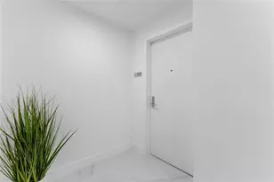 700 NE 24th St, Miami, FL 33137 - Photo 26