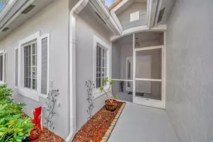 4746 SW 12th Pl, Deerfield Beach, FL 33442 - Photo 4