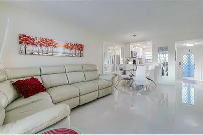 9380  Sunrise Lakes Blvd, Unit #207, Sunrise, FL 33322 - Photo 2