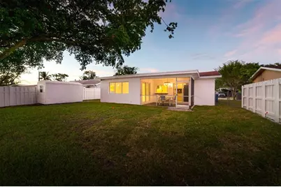 11450 NW 32nd Pl, Sunrise, FL 33323 - Photo 34