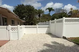 236 SW 7th St, Dania Beach, FL 33004 - Photo 4