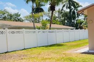 236 SW 7th St, Dania Beach, FL 33004 - Photo 6