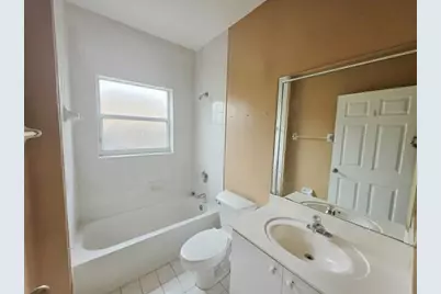 14422 N Royal Cove Cir, Davie, FL 33325 - Photo 28