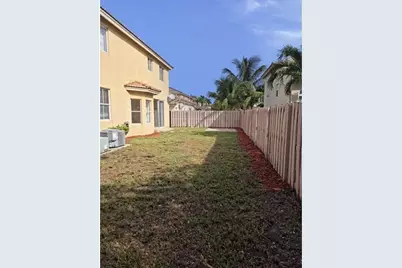 14422 N Royal Cove Cir, Davie, FL 33325 - Photo 32