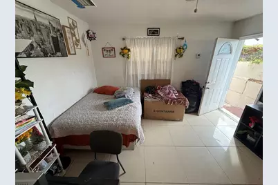 1028 NW 24th St, Miami, FL 33127 - Photo 8