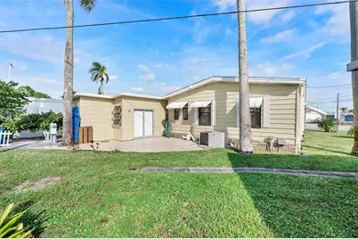 8600 SW 16th Pl, Davie, FL 33324 - Photo 14