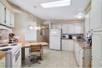 8600 SW 16th Pl, Davie, FL 33324 - Photo 2