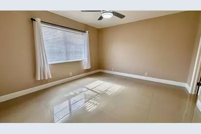 12 NE 19th Ct, Unit #220A, Wilton Manors, FL 33305 - Photo 6