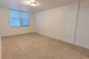 1800 Sans Souci Blvd Unit, North Miami, FL 33181 - Photo 8