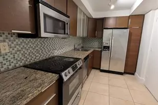 1800 Sans Souci Blvd Unit, North Miami, FL 33181 - Photo 6
