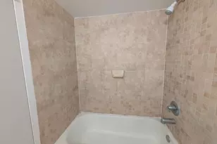 1800 Sans Souci Blvd Unit, North Miami, FL 33181 - Photo 10