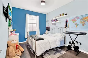 805 NE 191st St, Miami, FL 33179 - Photo 18