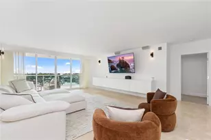 20201 E Country Club Dr, Aventura, FL 33180 - Photo 2