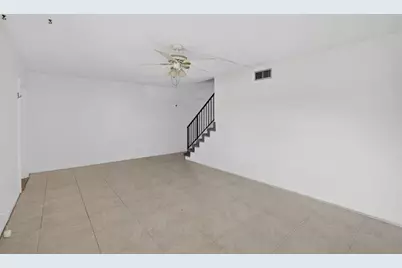 16  Toledo Ct, Unit #3-38, Davie, FL 33324 - Photo 8