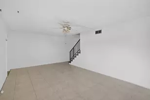 16 Toledo Ct, Davie, FL 33324 - Photo 8