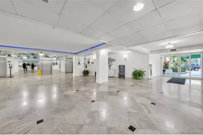 1000  Parkview Dr, Unit #925(Available Now), Hallandale Beach, FL 33009 - Photo 22