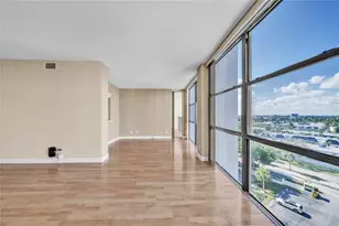 1000 Parkview Dr Unit #925(Available Now), Hallandale Beach, FL 33009 - Photo 14