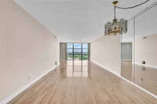 1000 Parkview Dr Unit #925(Available Now), Hallandale Beach, FL 33009 - Photo 2