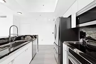 347 N New River Dr E, Fort Lauderdale, FL 33301 - Photo 4