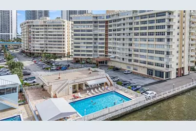 1817 S Ocean Drive, Unit #215, Hallandale Beach, FL 33009 - Photo 4