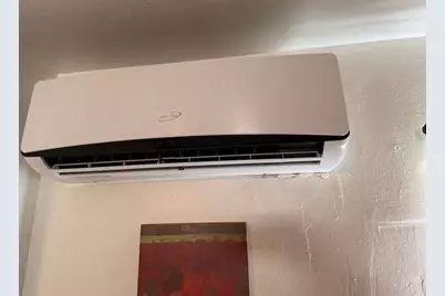 126 SE 10th St, Hallandale Beach, FL 33009 - Photo 10