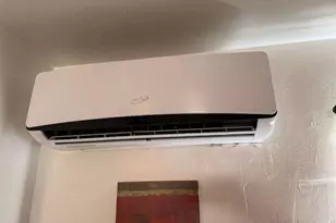 126 SE 10th St, Hallandale Beach, FL 33009 - Photo 10