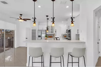 13702 NW 10th Ct, Pembroke Pines, FL 33028 - Photo 32