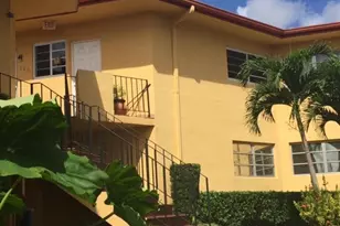 1715 NE Miami Gardens Dr, Miami, FL 33179 - Photo 2