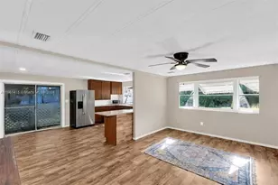 11932 Coral Pl, Boca Raton, FL 33428 - Photo 6