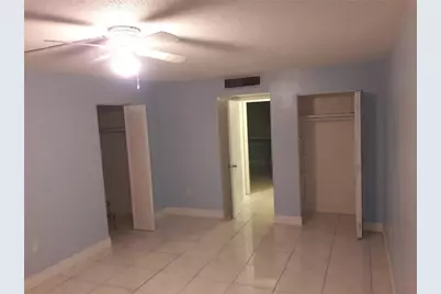 [Address not provided], North Miami Beach, FL 33179 - Photo 2