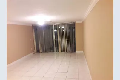 [Address not provided], North Miami Beach, FL 33179 - Photo 10