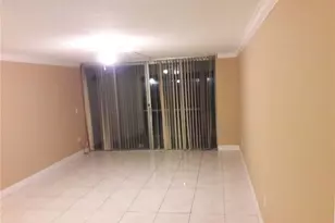 [Address not provided], North Miami Beach, FL 33179 - Photo 10