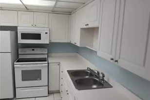 [Address not provided], North Miami Beach, FL 33179 - Photo 6