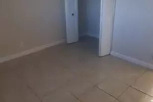 1501 Crescent Cir, Lake Park, FL 33403 - Photo 4